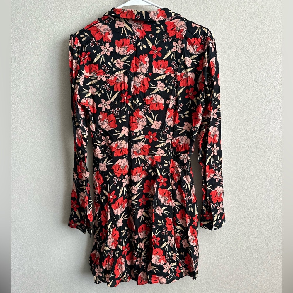 Floral Black and Red Women's Button Front Dress - Zara - size small - Picture 3 of 4